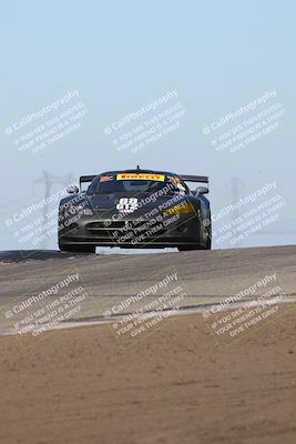 media/Oct-26-2025-CalClub SCCA (Sun) [[8ce1e69566]]/Group 4/Grapevine/